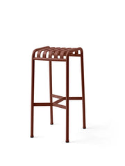 Palissade Bar Stool, iron red fra Hay