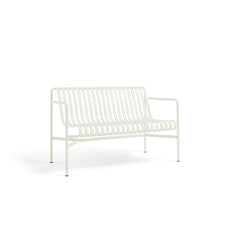 Palissade Dining Bench med armlæn, cream white fra Hay