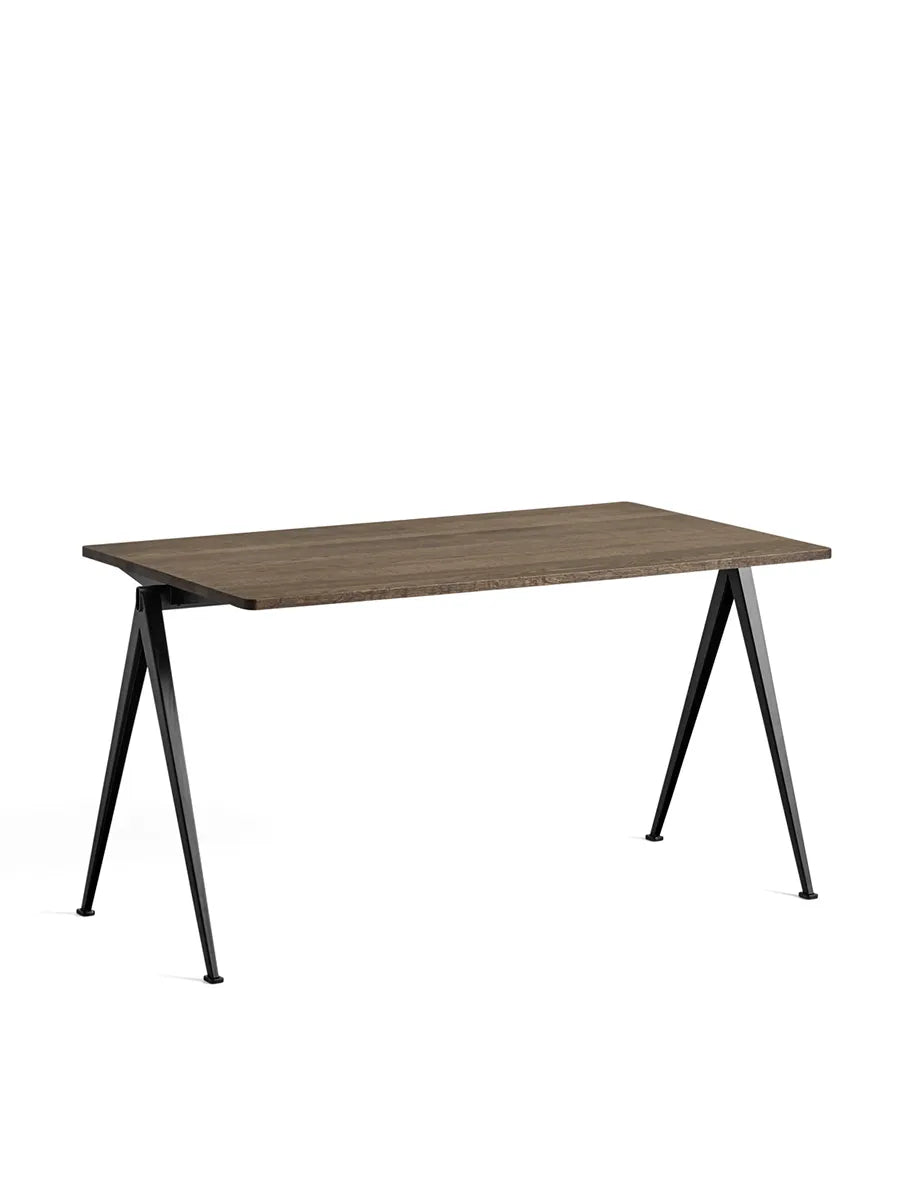 Pyramid 01 Bord fra Hay - Røget eg (olie) / Sort pulverlakeret stål / 140 x 75 cm - Jacobsen Plus