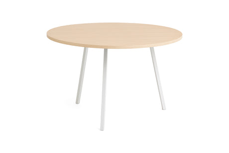 Loop Stand Round Table, Ø120 fra Hay - Lakeret eg / White - Jacobsen Plus
