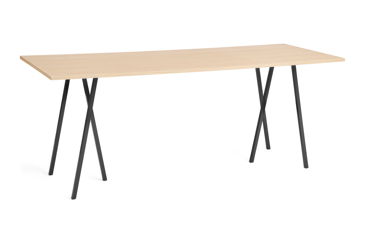 Loop Stand High Table, 250 cm fra Hay - Lakeret eg / Deep Blue - Jacobsen Plus