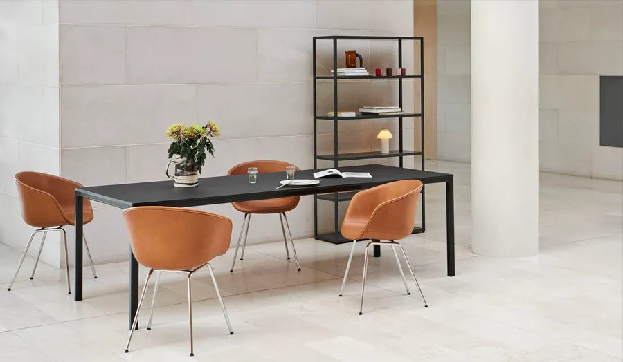 About a Chair AAC27 fra Hay