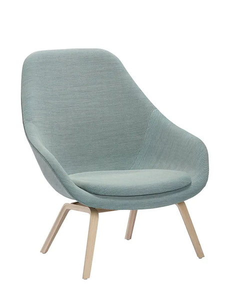 About a Lounge Chair high AAL93 fra Hay - Steelcut / Lakeret eg - Jacobsen Plus