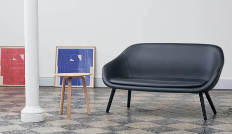About a Lounge Sofa fra Hay - Steelcut / Lakeret eg - Jacobsen Plus