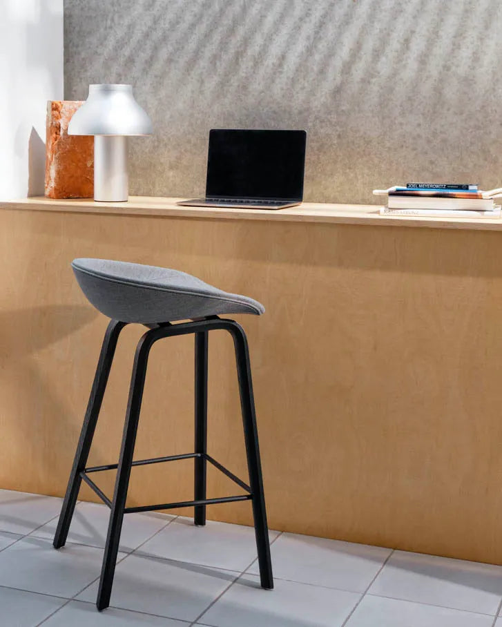 About a Stool AAS33 fra Hay