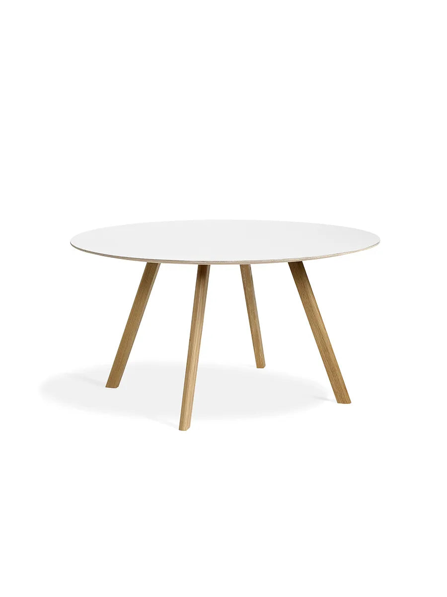 Copenhague CPH25 Bord, Ø140 cm fra Hay - Lakeret eg / Hvid laminat - Jacobsen Plus