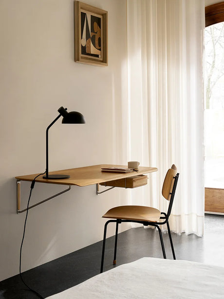 AB019 Wall Desk fra Carl Hansen & Søn - Lakeret eg - Jacobsen Plus