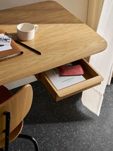 AB019 Wall Desk fra Carl Hansen & Søn