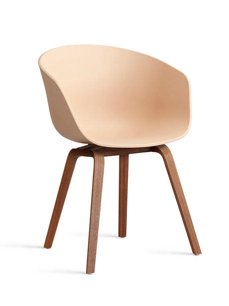About a Chair AAC22 fra Hay - Pale Peach / Lakeret valnød - Jacobsen Plus