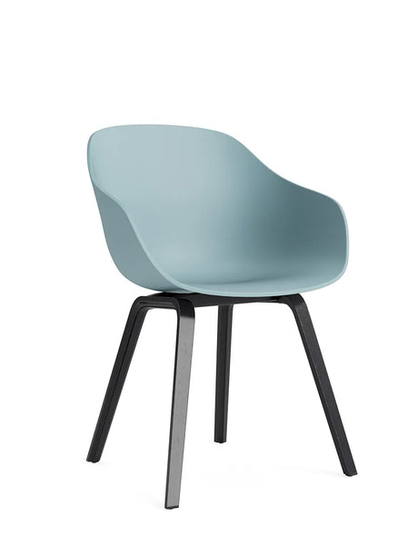 About a Chair AAC 222 fra Hay - Dusty blue / Sortlakeret eg - Jacobsen Plus
