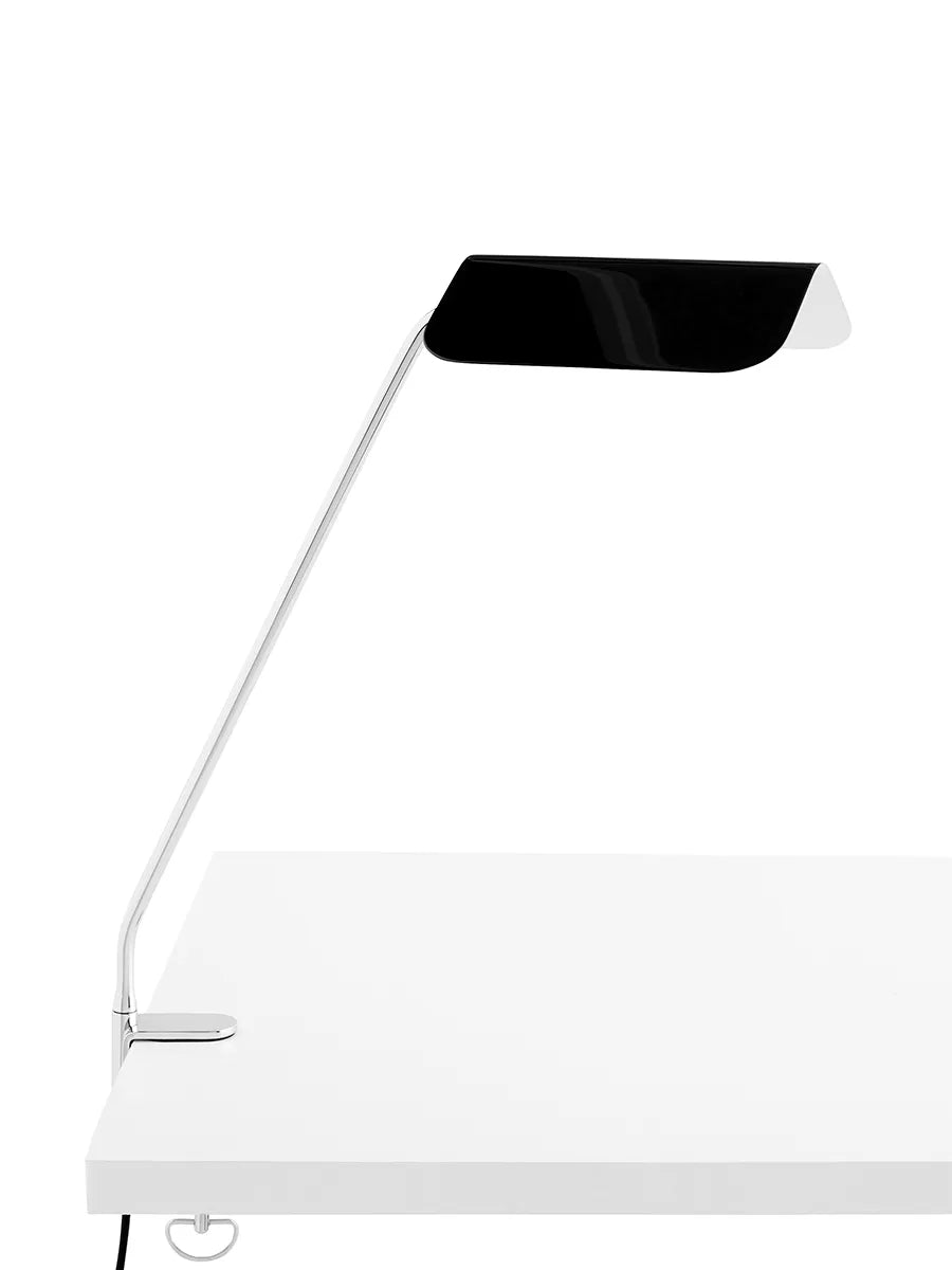 Apex Desk Clip Lamp fra Hay