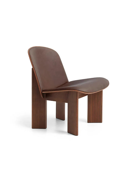 Chisel Lounge Chair m/polstring fra Hay - Lakeret valnød - Sense Dark Brown Læder - Jacobsen Plus
