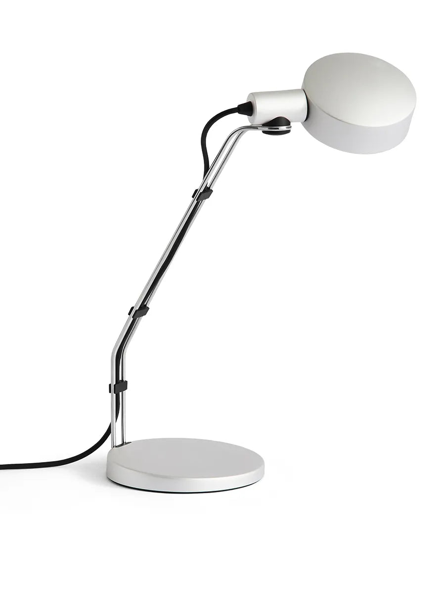 Cupola Desk Lamp fra Hay