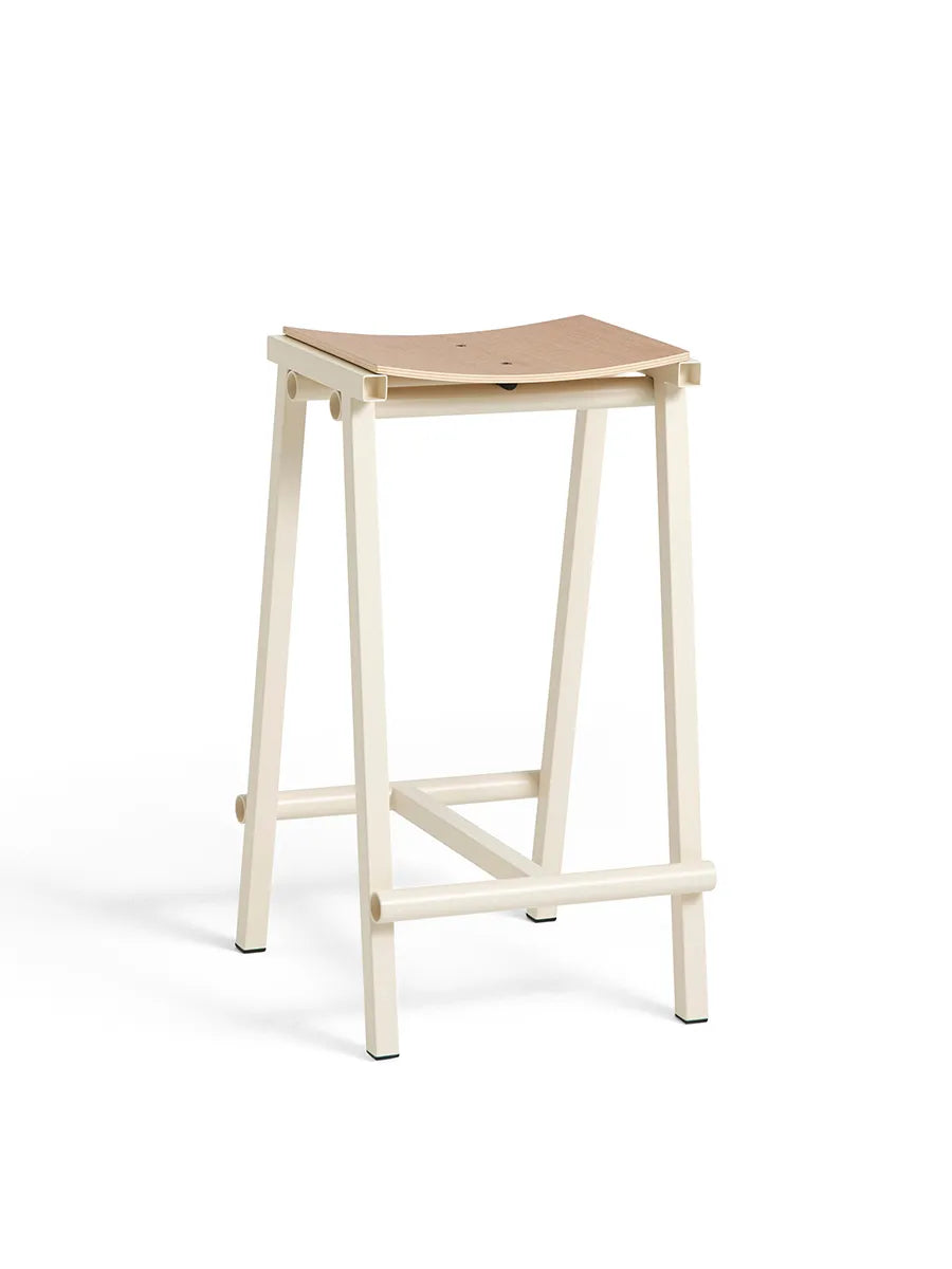 Taburete 8 Bar Stool, low fra Hay - Eggshell - Jacobsen Plus