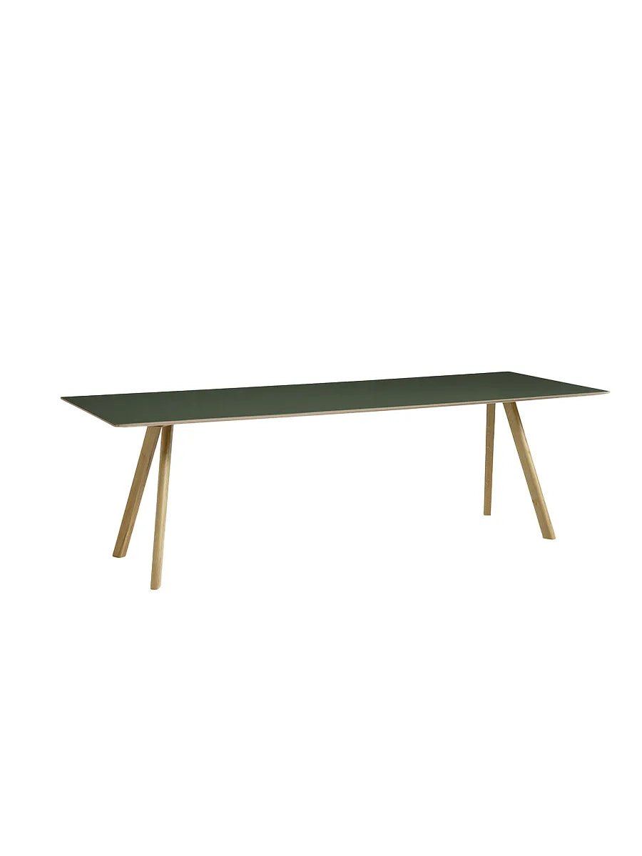 CPH30 bord, 250 cm fra Hay - Grøn linoleum / Lakeret eg / L: 250 x B: 90 x H: 74 cm - Jacobsen Plus