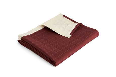 Dori sengetæppe fra Hay - Maroon - Jacobsen Plus