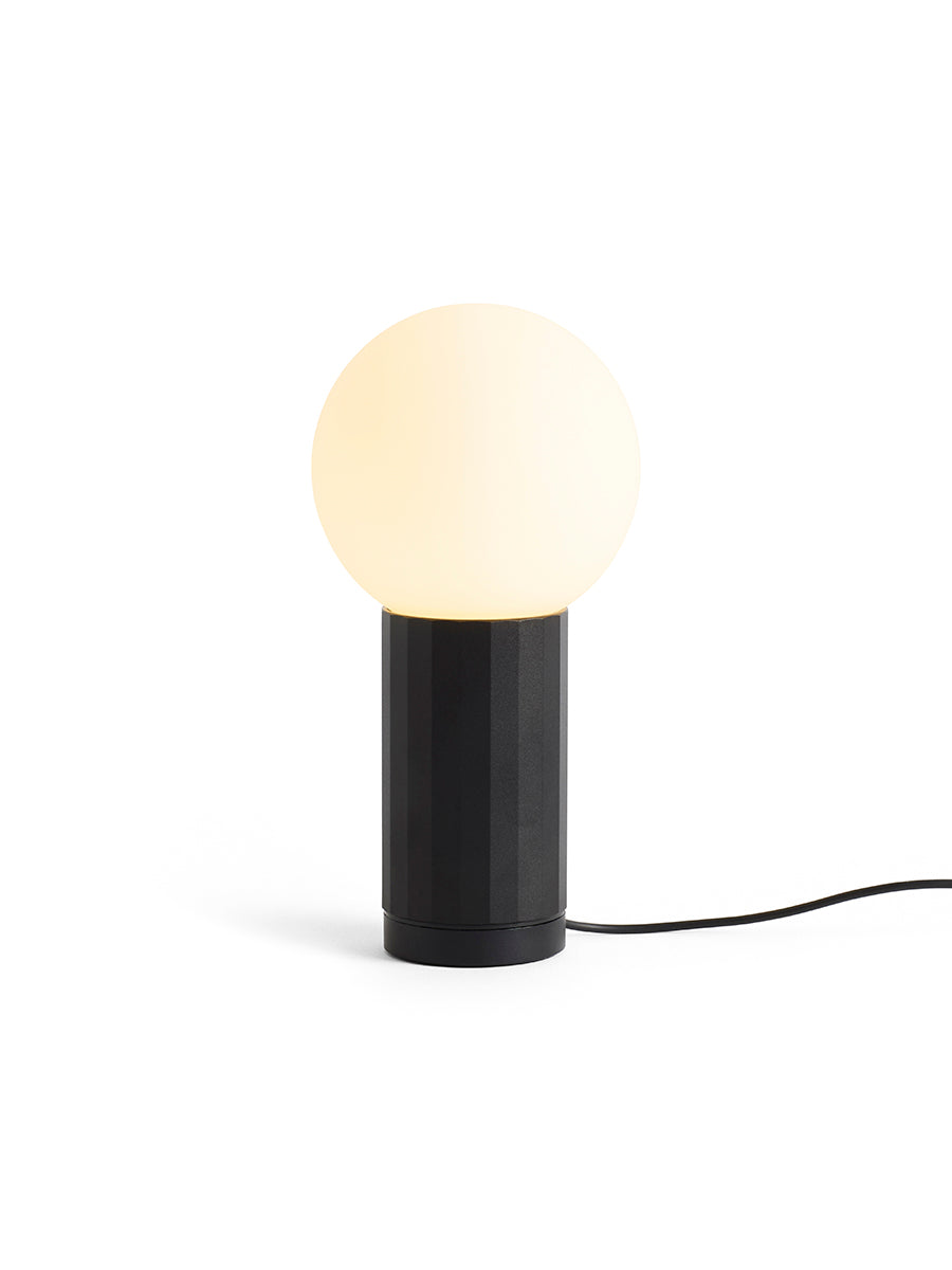 Turn On bordlampe fra Hay - Black - Jacobsen Plus