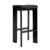Sortlakeret eg - Polstring: Grano Black