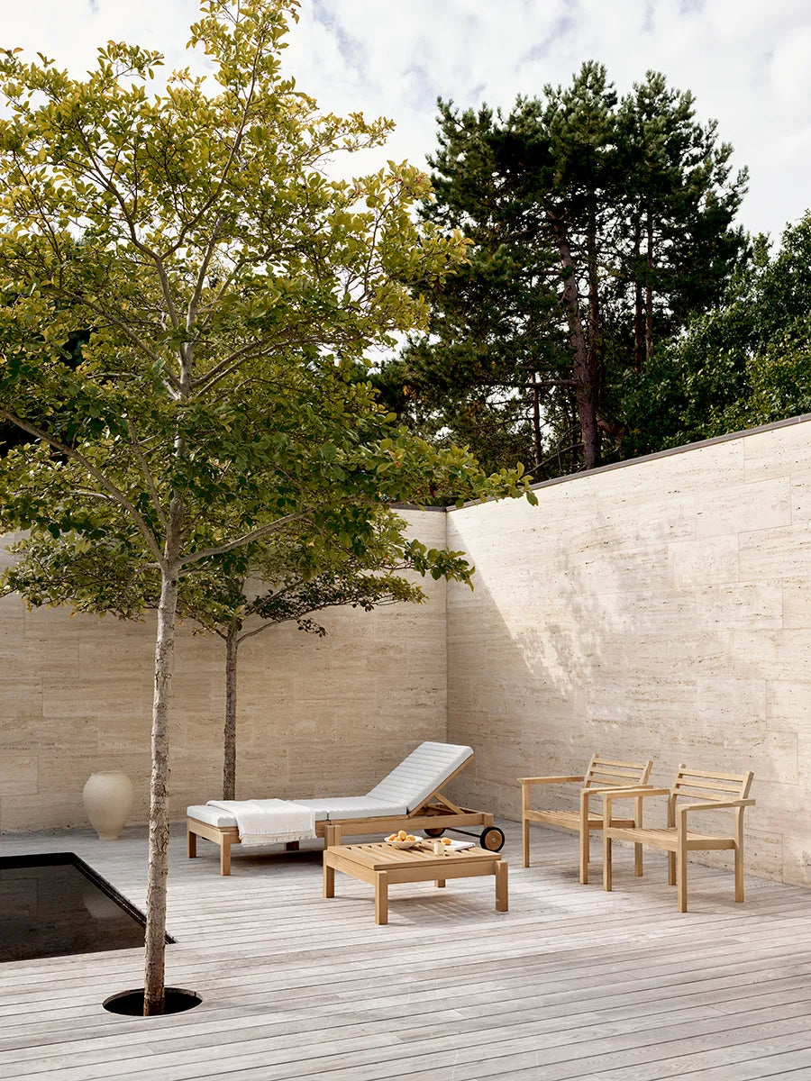 AH604F Outdoor Lounger Fodskammel fra Carl Hansen & Søn