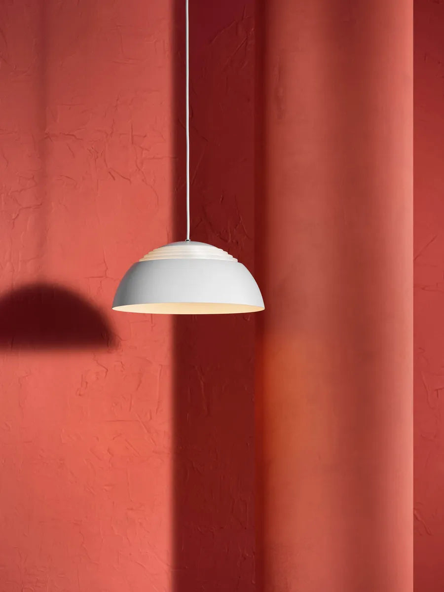 AJ Royal pendel i hvid fra Louis Poulsen