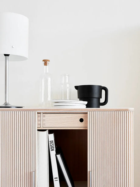 AK 2740 Cabinet fra Naver Collection - Sæbebehandlet eg - Jacobsen Plus