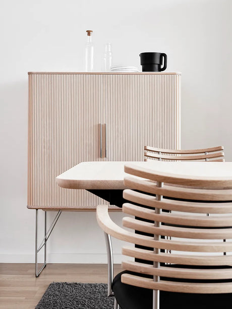 AK 2740 Cabinet fra Naver Collection - Sæbebehandlet eg - Jacobsen Plus