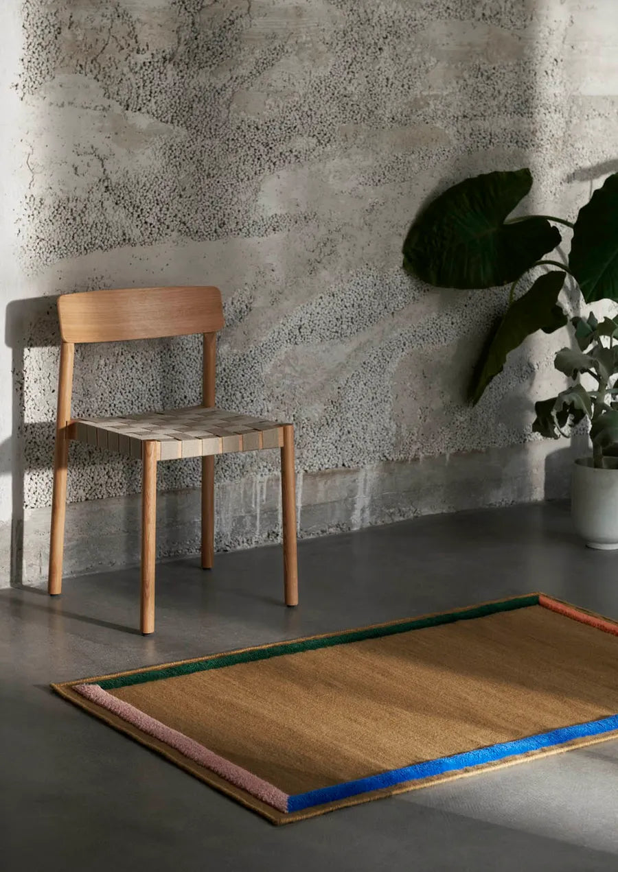 Betty TK1 spisebordsstol fra &Tradition