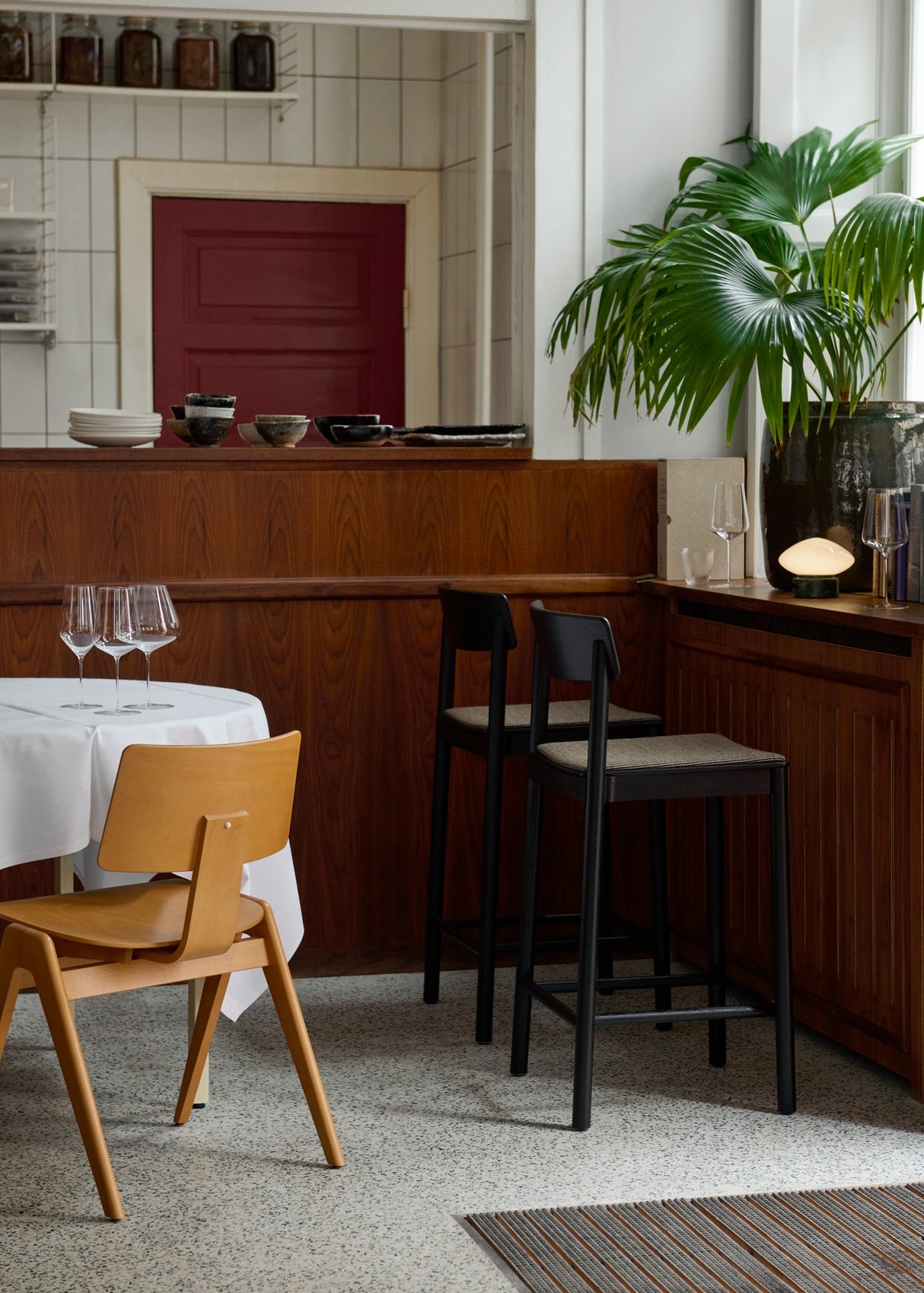 Betty TK14 counterstol med polster fra &Tradition - 6 - Jacobsen Plus