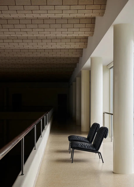 Muno LN18 Lounge Chair fra &Tradition - Cifrado 0221 / Dark Chrome - Jacobsen Plus
