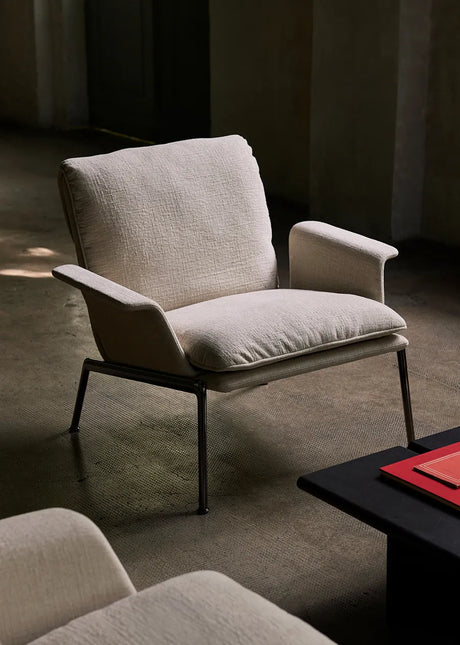 Muno LN19 Lounge Chair fra &Tradition - Cifrado 0221 / Dark Chrome - Jacobsen Plus
