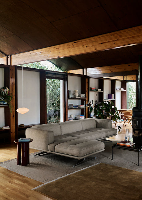 &Tradition - Inland AV42 sofa med chaiselong - Venstrevendt - Acca 0231 - sort stel - Jacobsen Plus