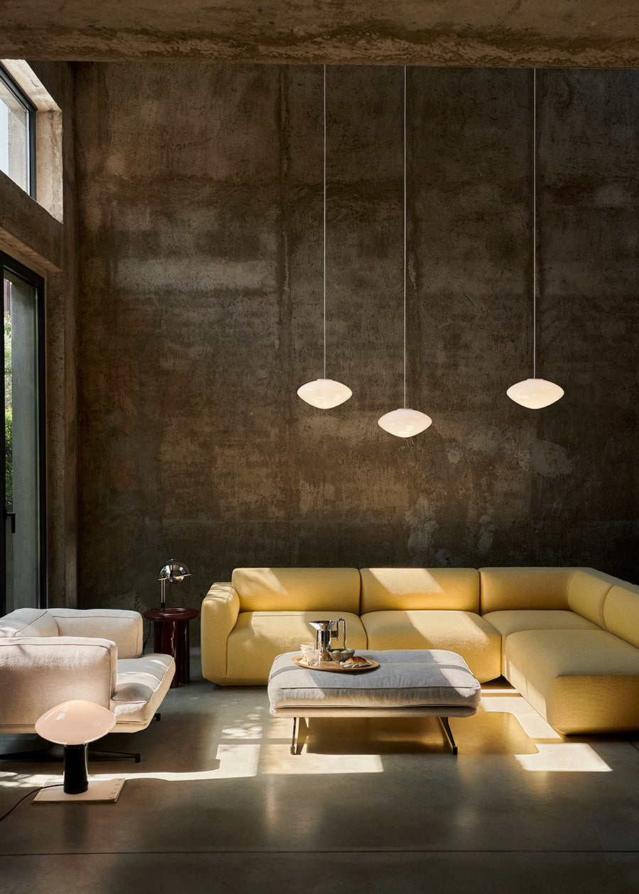 Inland AV32 Pouf fra &Tradition