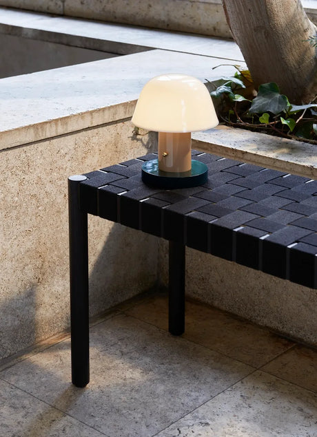 Betty bænk TK5 fra &Tradition - Black-Natural - Jacobsen Plus