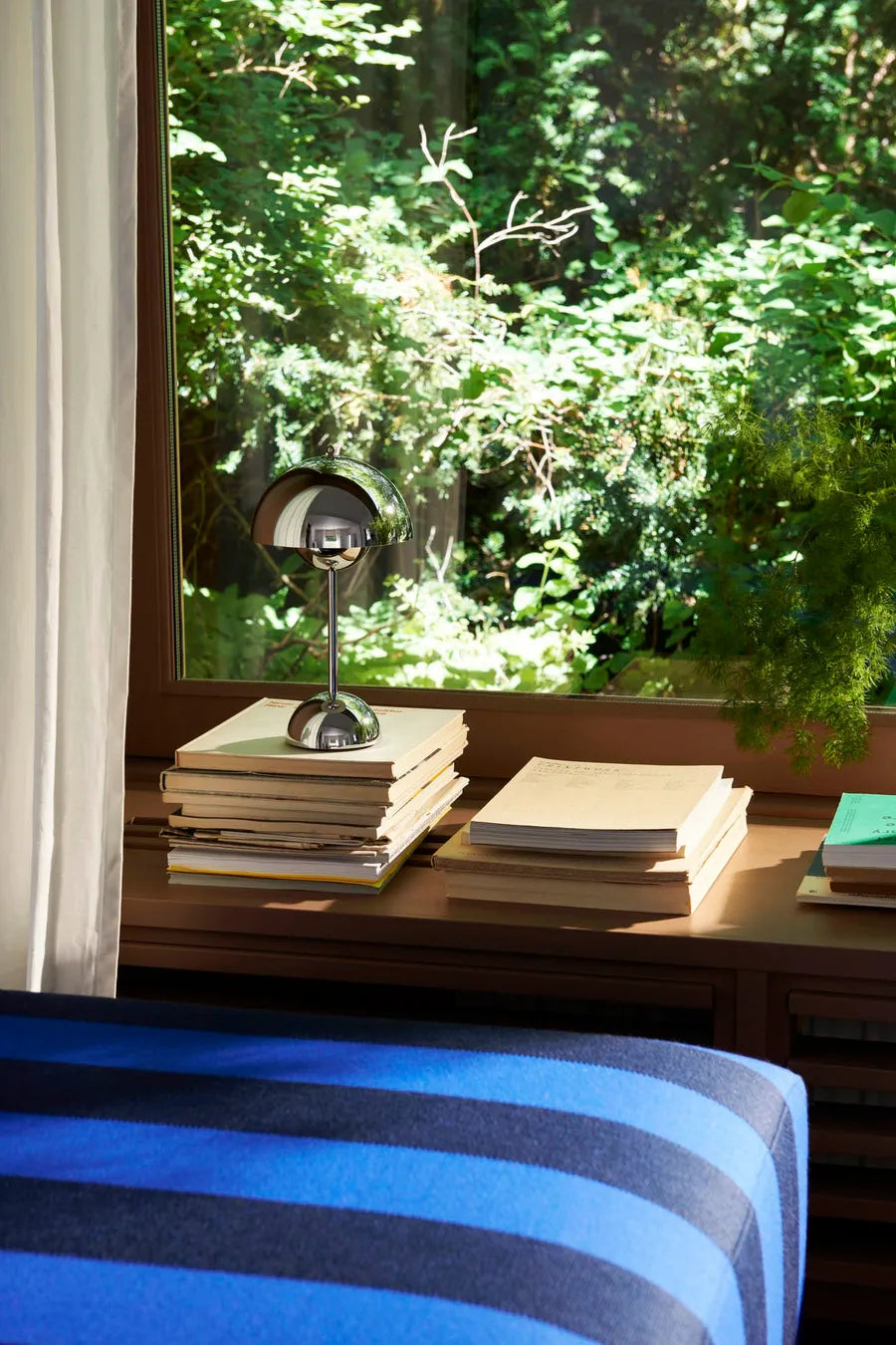 Flowerpot Portable VP9 Bordlampe af Verner Panton