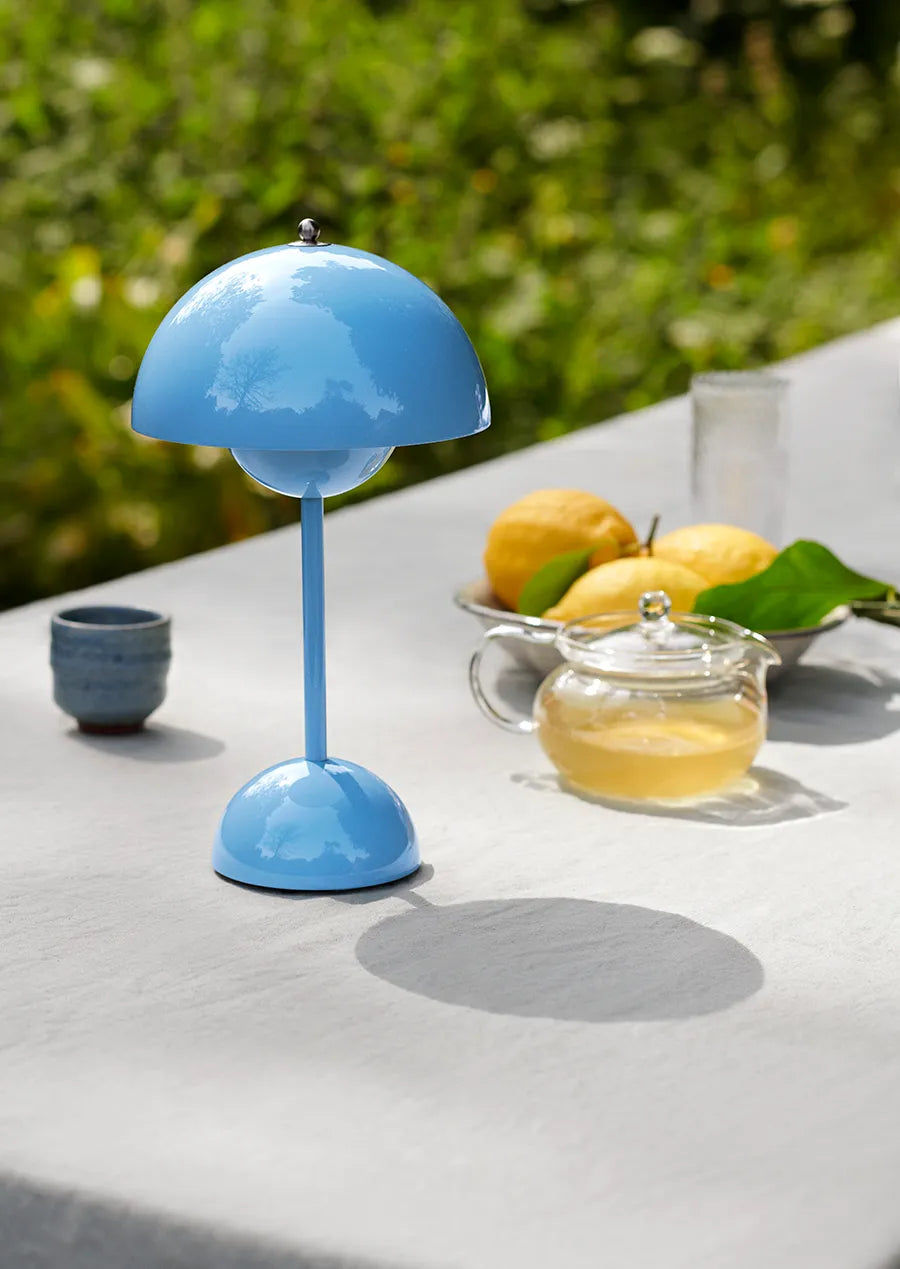 Flowerpot Portable VP9 Bordlampe af Verner Panton