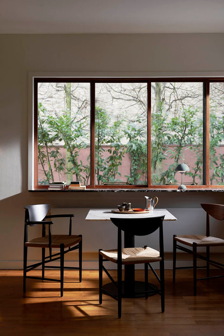 In Between Bord SK16, sort stel fra &tradition - Nero Ingo Fenix Nano laminat - Jacobsen Plus