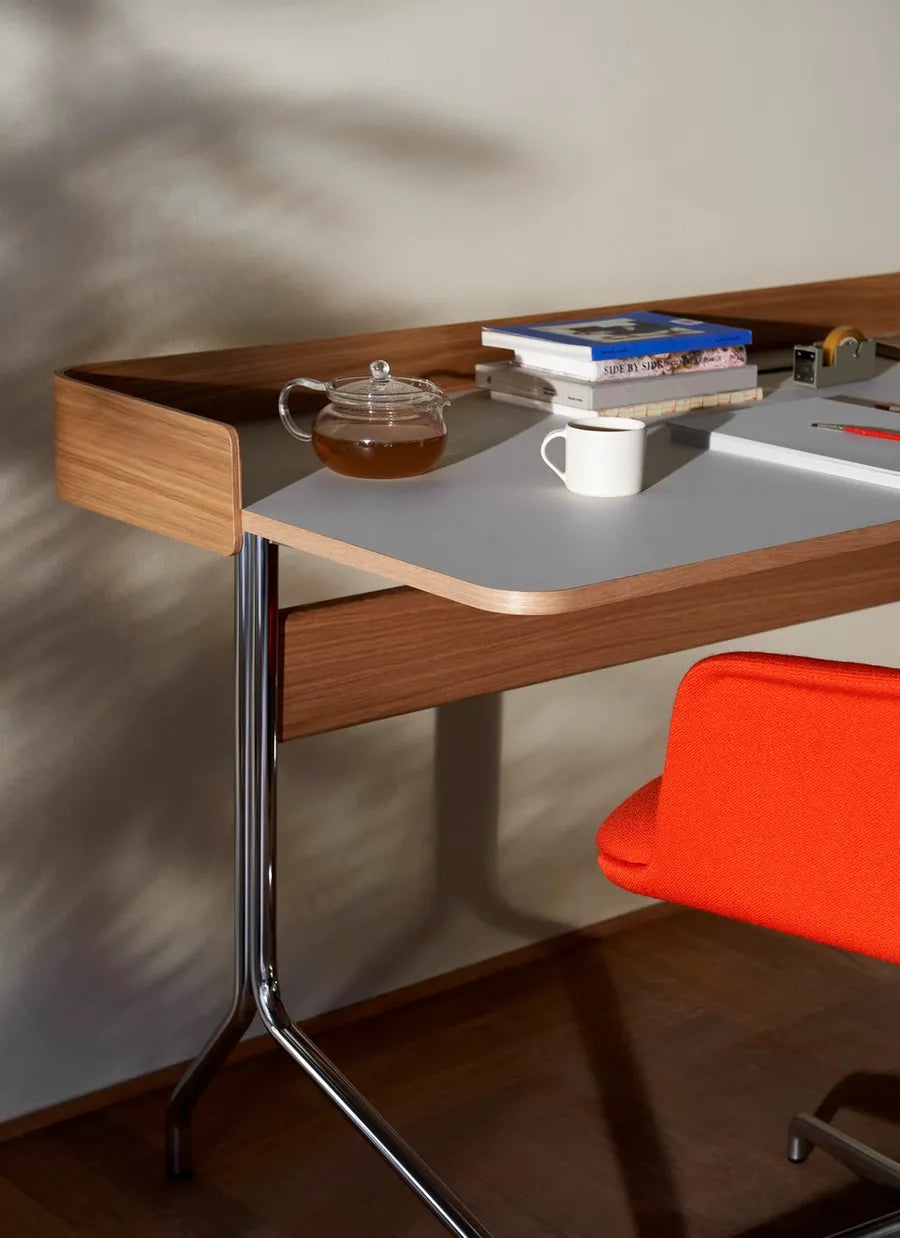 Pavilion Skrivebord AV17 fra &Tradition - 1 - Jacobsen Plus