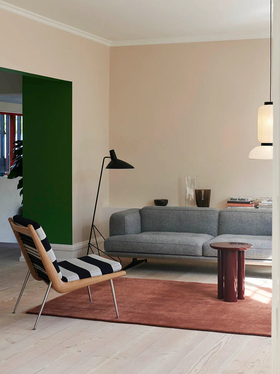 Inland AV23 Sofa fra &Tradition