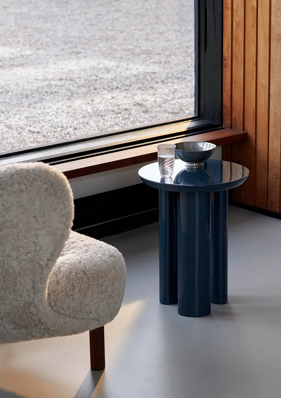 Tung JA3 sidebord, Steel Blue fra &Tradition