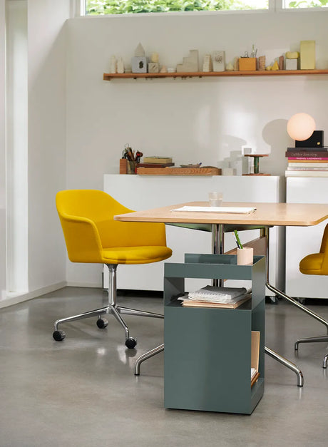 Rotate sidebord SC73 fra &Tradition - Terracotta - Jacobsen Plus
