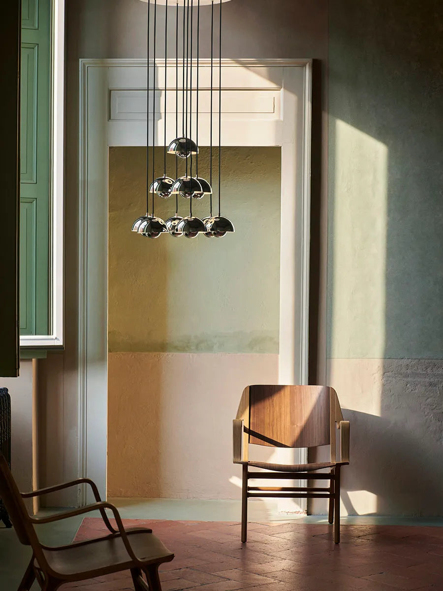 Flowerpot Chandelier VP10, 10 pendants reversed fra &Tradition