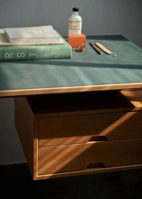 Daystak Desk RD3 fra &Tradition - Beech - Jacobsen Plus