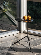 Halten SH9 Sidebord, warm black & smoked glass fra &Tradition - 3 - Jacobsen Plus