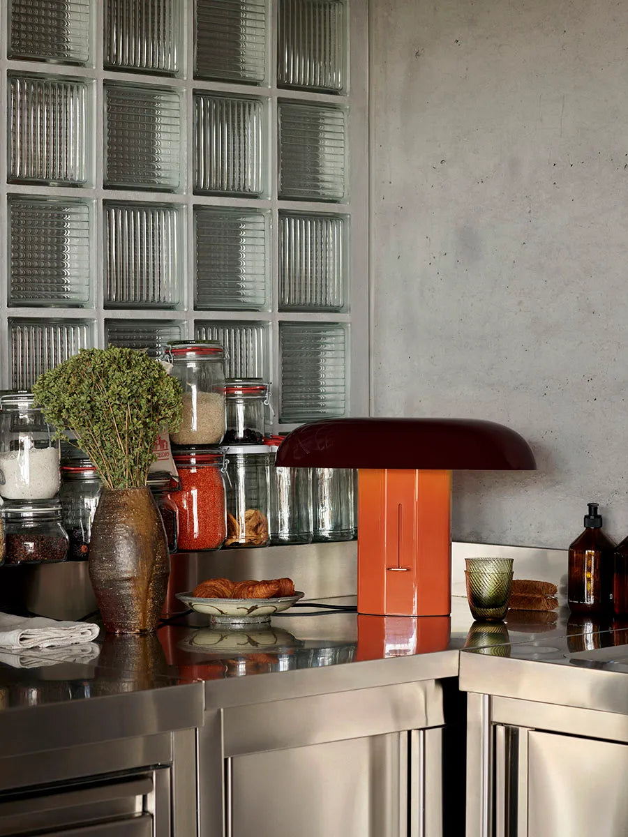 Montera JH42 Bordlampe, amber & ruby fra &Tradition