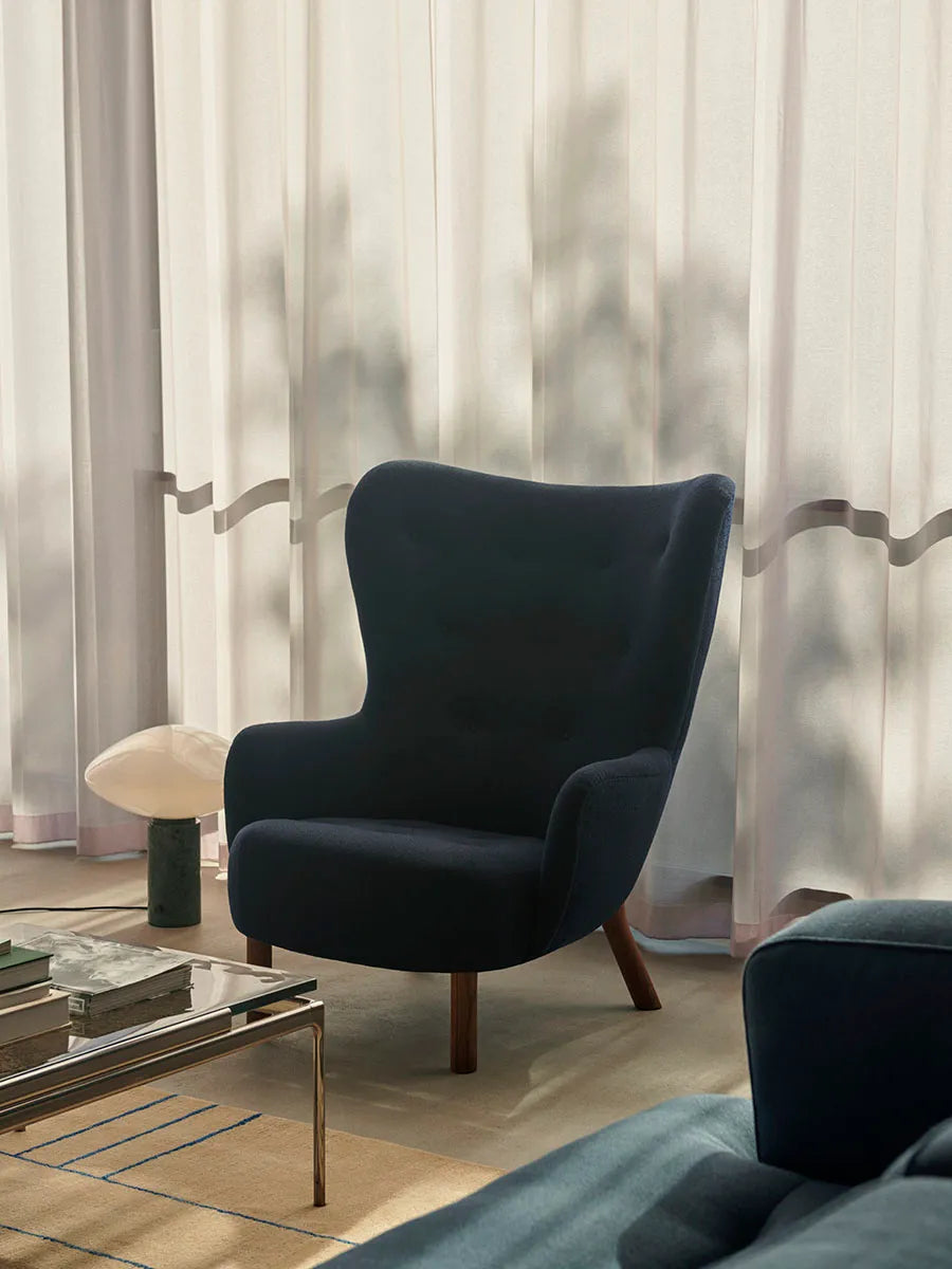 Petra VB3 Chair, vidar 554/walnut fra &Tradition