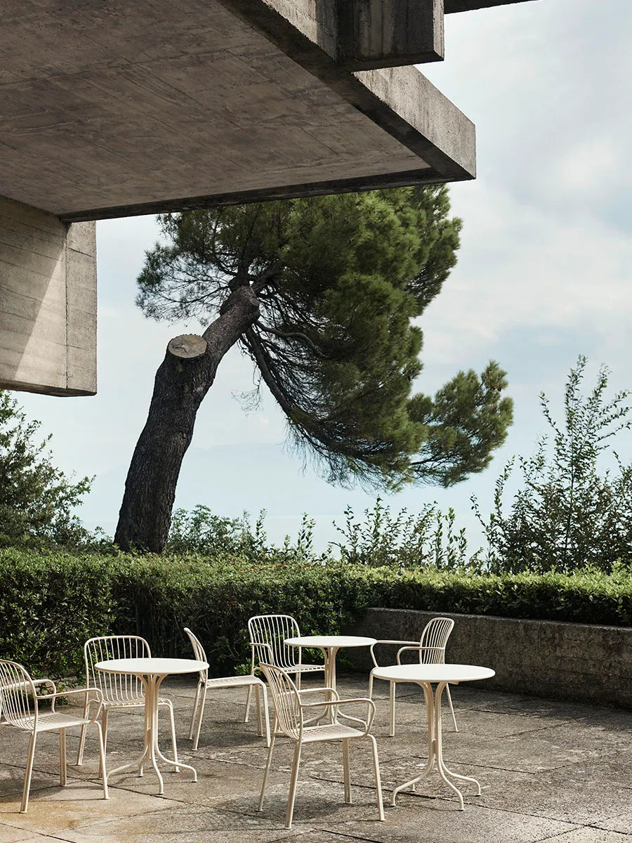 Thorvald SC96 Cafébord, Ø70 fra &Tradition