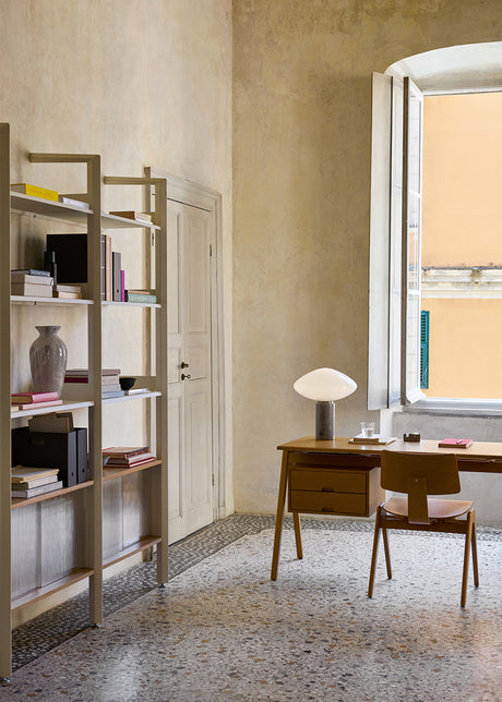 Rombe, Configuration E fra &Tradition - Alabaster w. Alabaster shelves - Jacobsen Plus