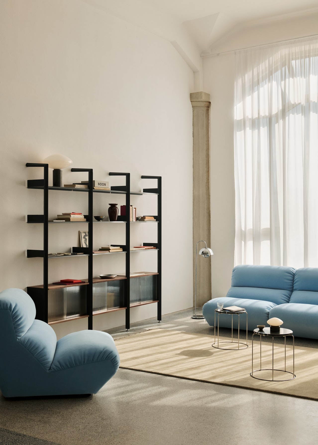 Wire Stool Marble Top VP11 af Verner Panton