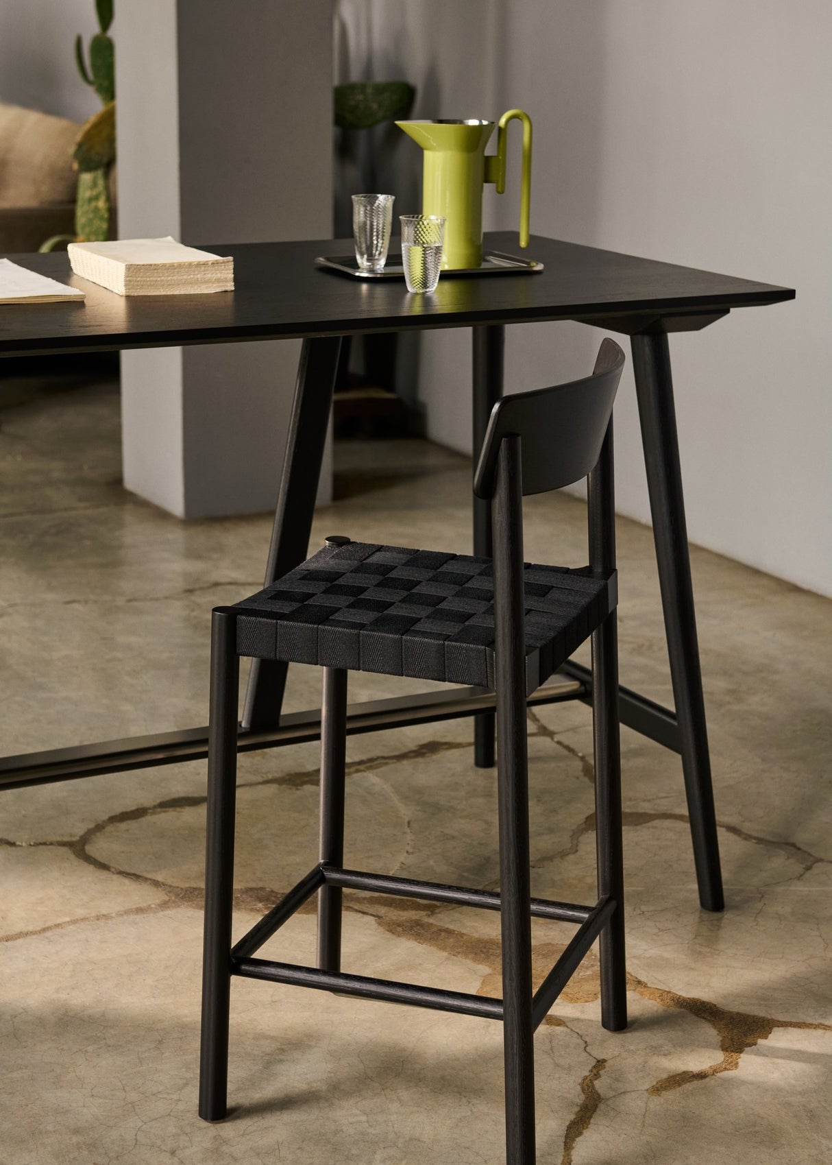 Betty TK15 Bar Chair fra &Tradition - 2 - Jacobsen Plus