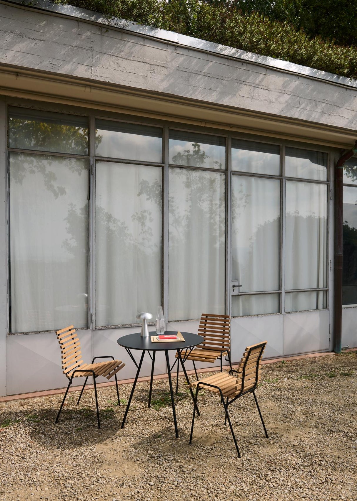 RHF Terrace cafésæt i teak/sort med 2 stole og 1 bord fra &Tradition - 4 - Jacobsen Plus